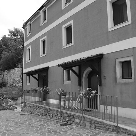 B&B La Casa Rossa Paola Esterno foto