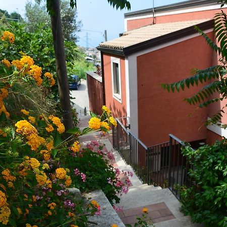 B&B La Casa Rossa Paola Esterno foto