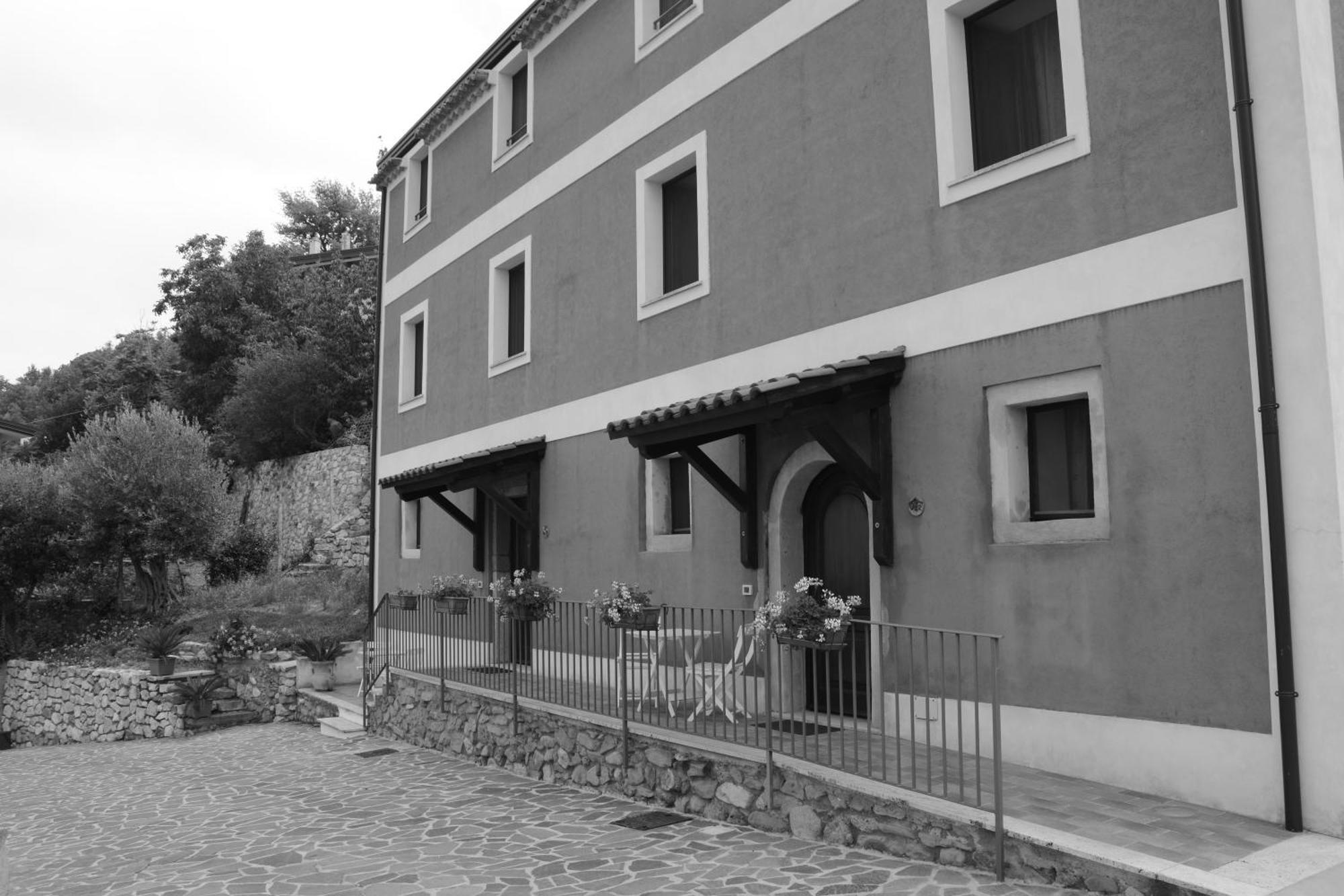 B&B La Casa Rossa Paola Esterno foto