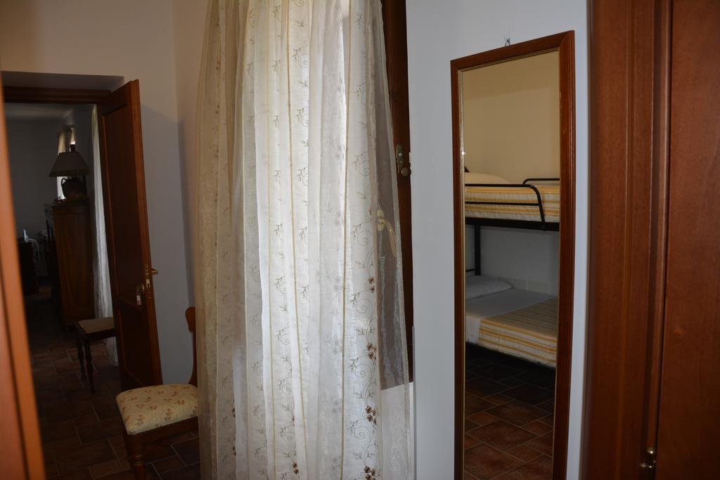 B&B La Casa Rossa Paola Esterno foto