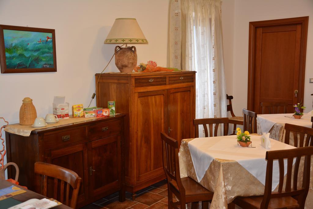 B&B La Casa Rossa Paola Esterno foto